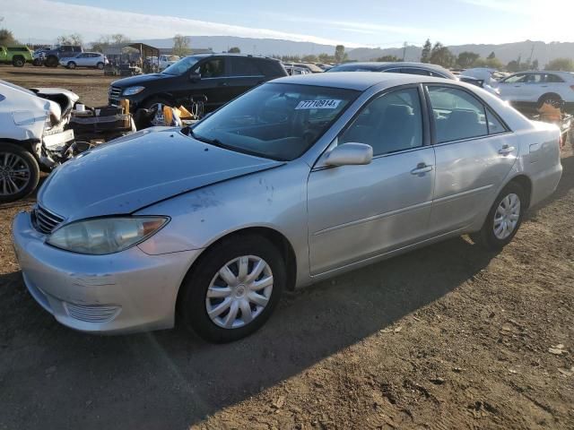 2005 Toyota Camry LE