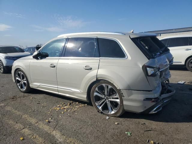 2021 Audi Q7 Prestige