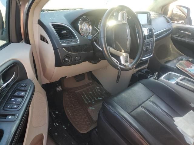 2015 Chrysler Town & Country Touring