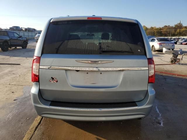 2013 Chrysler Town & Country Touring