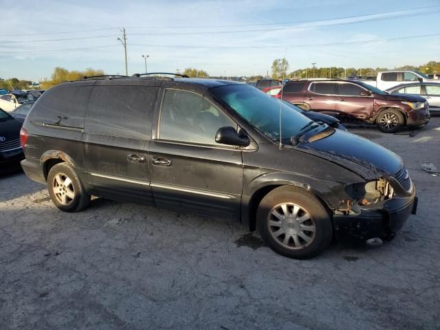 2003 Chrysler Town & Country LXI