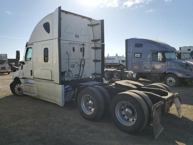 2021 Freightliner Cascadia 126