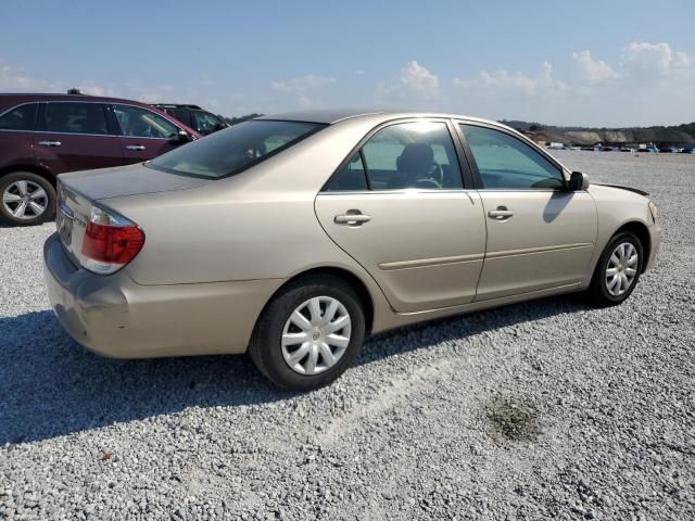 2005 Toyota Camry LE