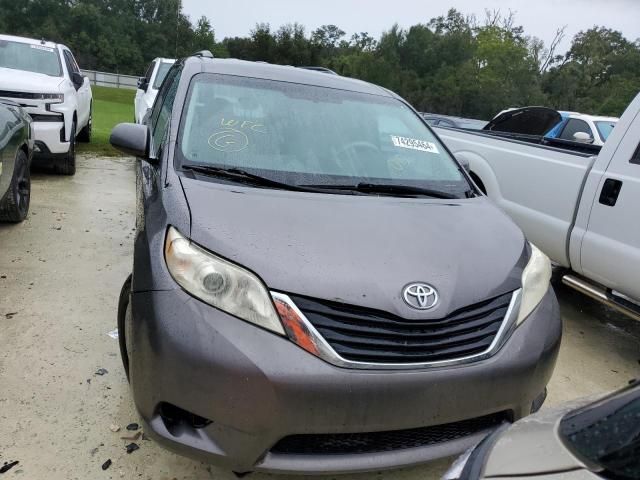 2012 Toyota Sienna LE