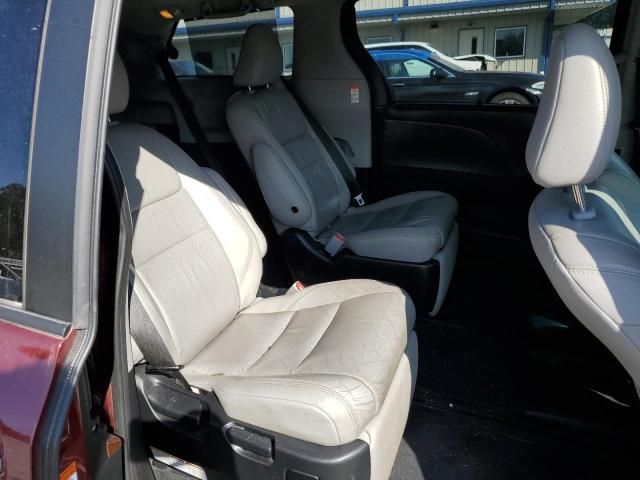 2015 Toyota Sienna XLE