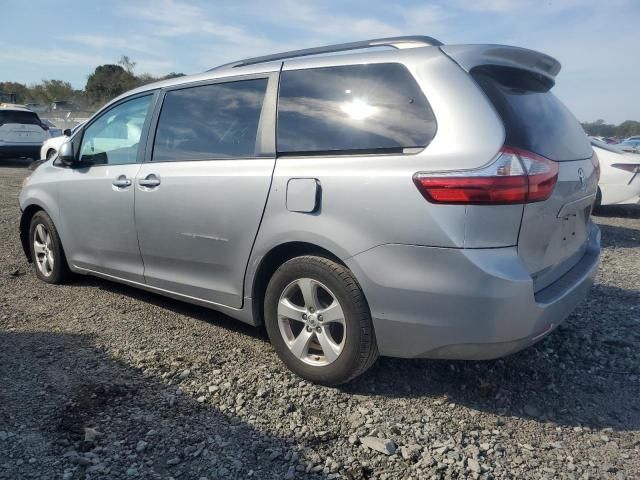 2016 Toyota Sienna LE