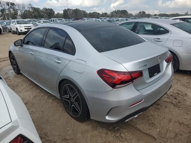 2019 Mercedes-Benz A 220