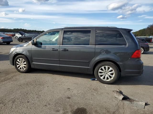 2012 Volkswagen Routan SE