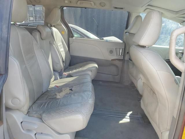 2011 Toyota Sienna XLE