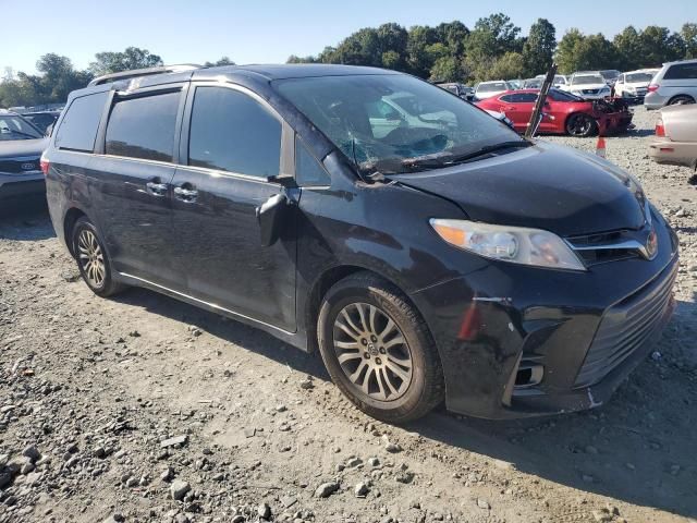 2018 Toyota Sienna XLE