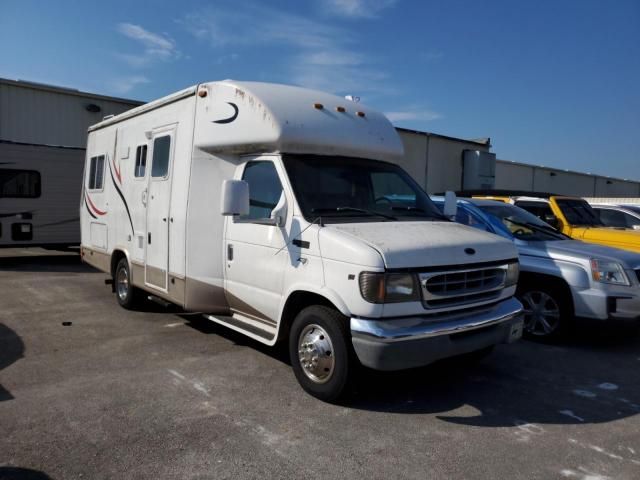 2001 Ford Econoline E350 Super Duty Cutaway Van