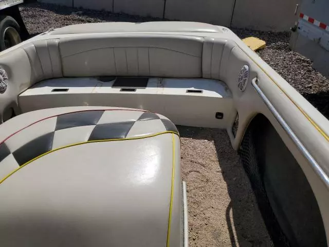 2001 MB Boat