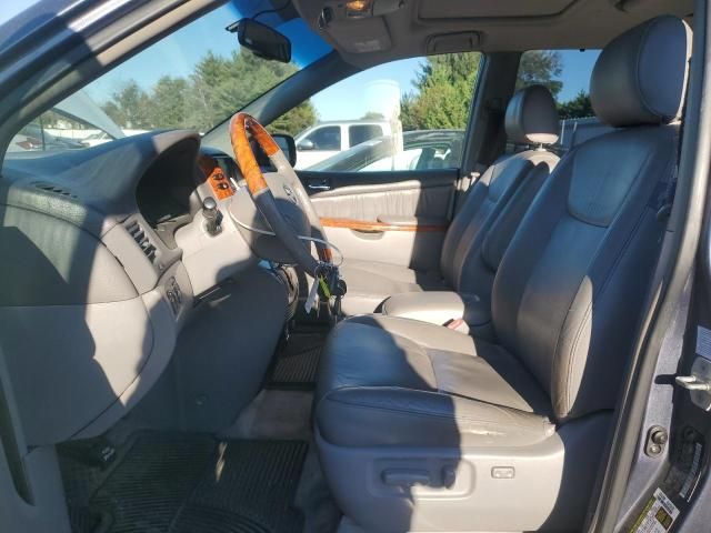 2008 Toyota Sienna XLE