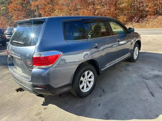 2013 Toyota Highlander Base