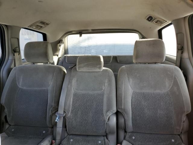 2005 Toyota Sienna CE