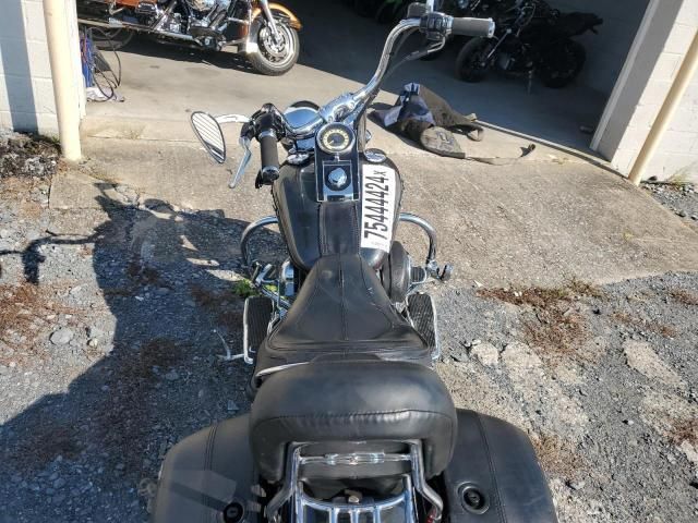 2005 Harley-Davidson Flstni