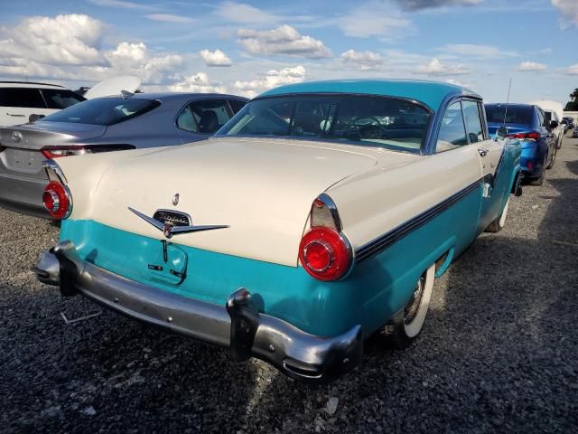 1956 Ford Victoria