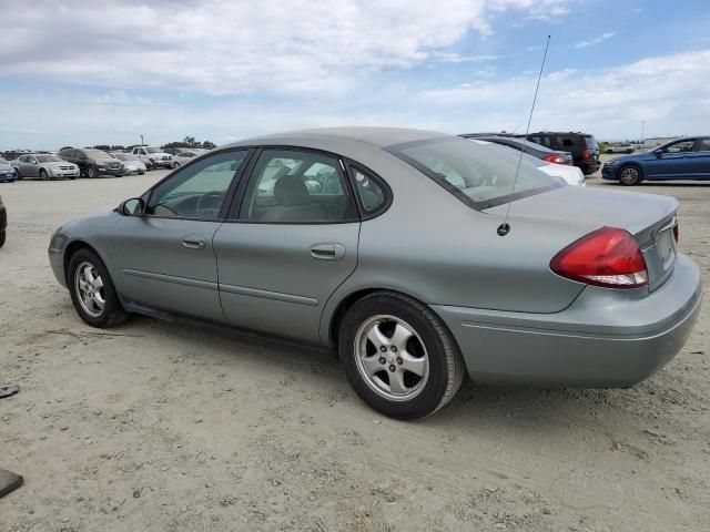 2005 Ford Taurus SE