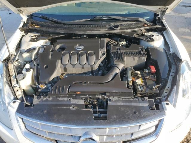 2010 Nissan Altima Base