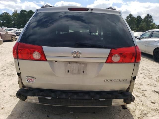 2010 Toyota Sienna XLE