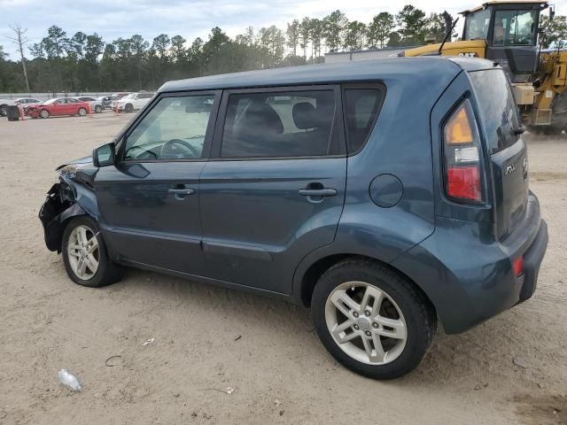 2011 KIA Soul +