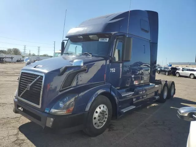 2012 Volvo VN VNL