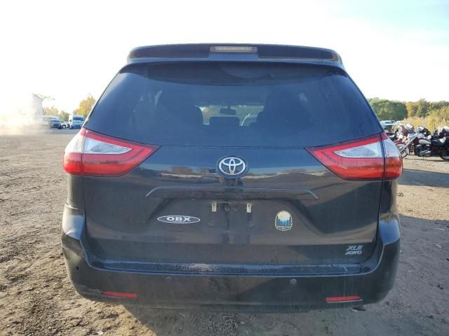 2017 Toyota Sienna XLE