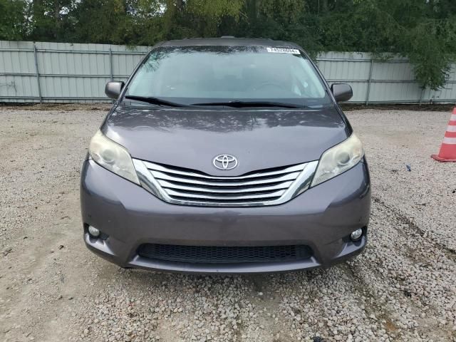 2012 Toyota Sienna XLE