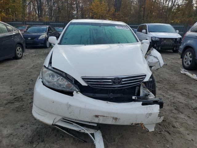 2005 Toyota Camry LE