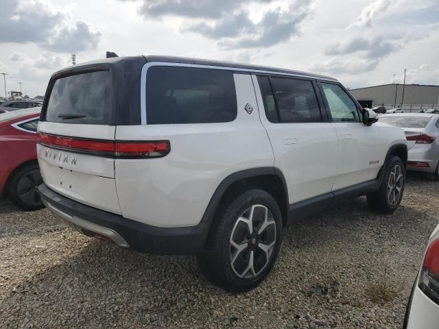 2024 Rivian R1S Adventure