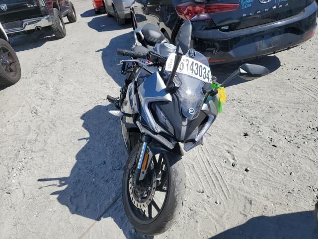 2023 Cf Moto 300SS