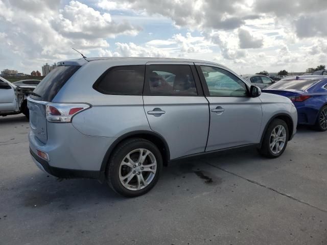 2015 Mitsubishi Outlander SE