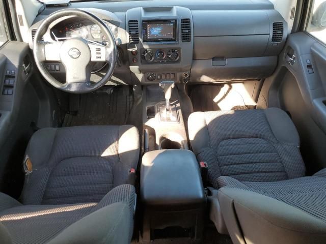 2005 Nissan Frontier Crew Cab LE