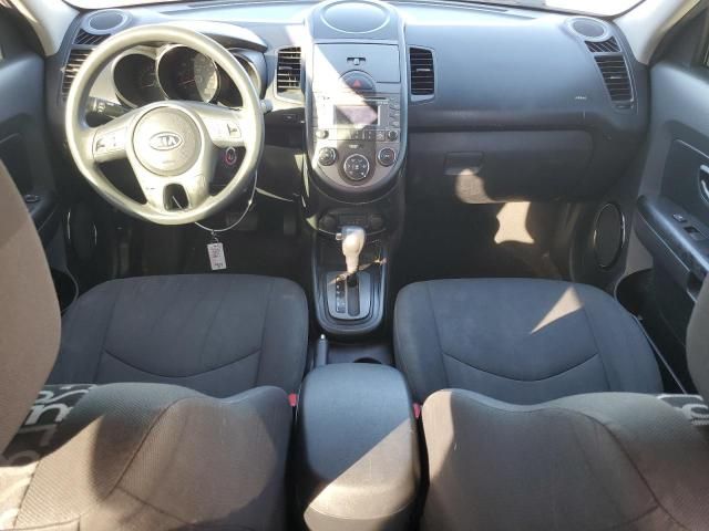 2010 KIA Soul +