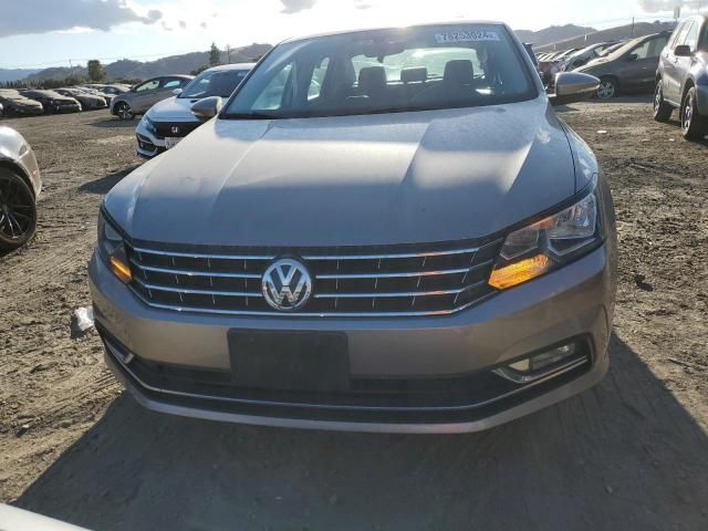 2016 Volkswagen Passat SE