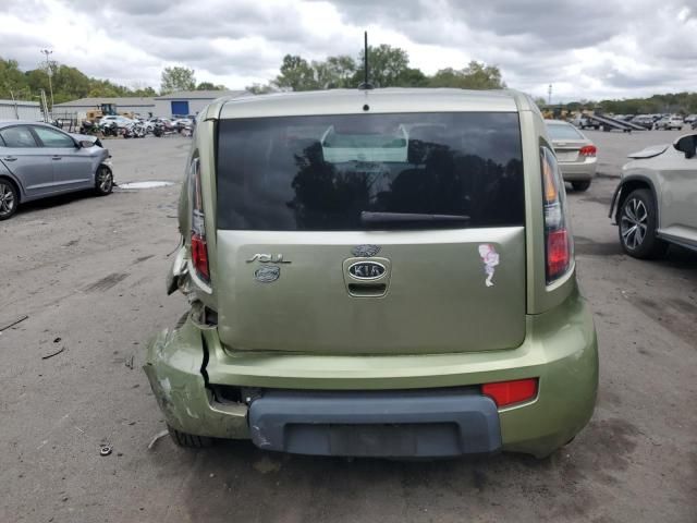 2011 KIA Soul +