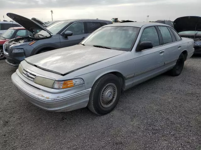 1997 Ford Crown Victoria