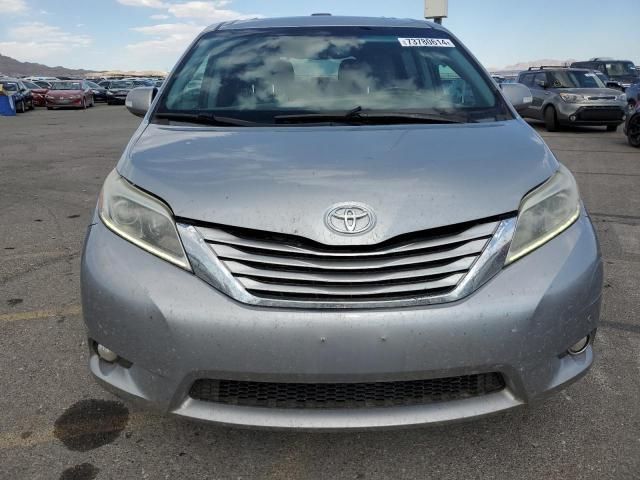 2015 Toyota Sienna XLE