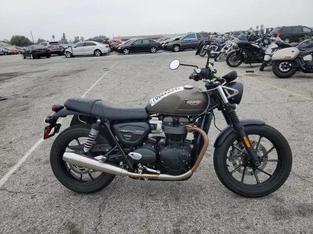 2022 Triumph Street Twin