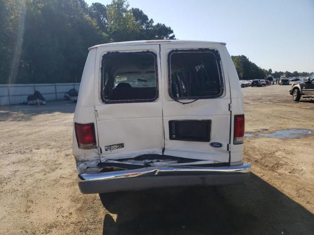 2001 Ford Econoline E350 Super Duty Wagon