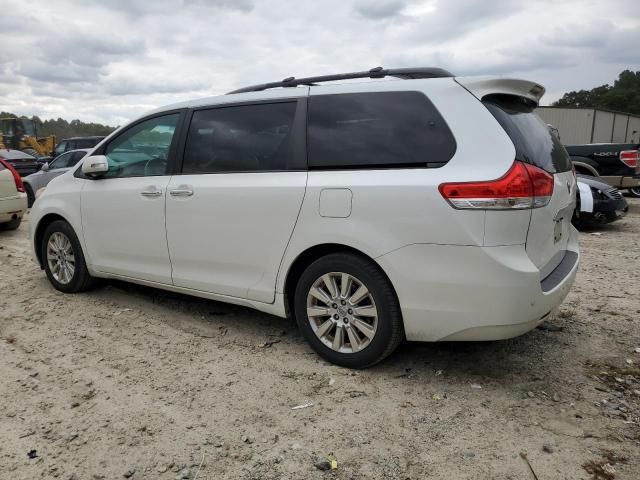 2013 Toyota Sienna XLE