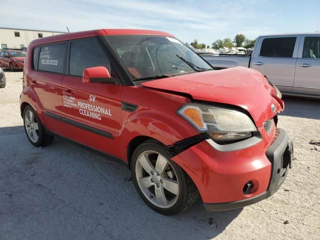 2011 KIA Soul +