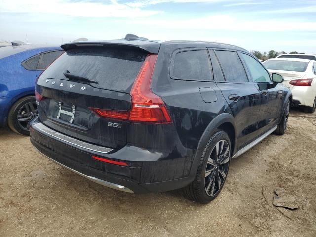 2024 Volvo V60 Cross Country Ultimate