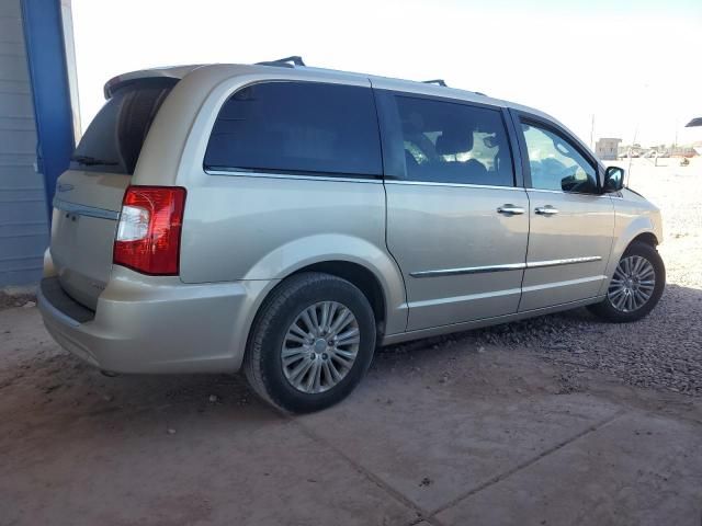 2015 Chrysler Town & Country Limited Platinum