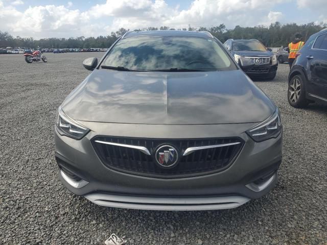 2019 Buick Regal Tourx Essence