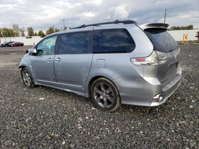 2013 Toyota Sienna Sport