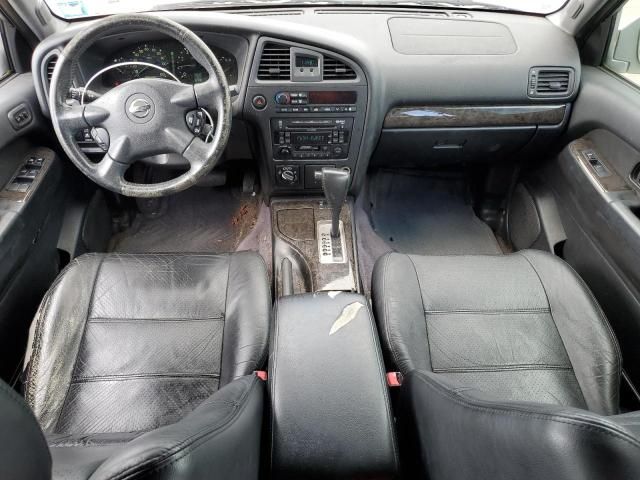 2004 Nissan Pathfinder LE