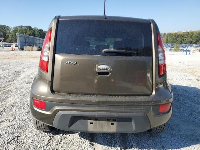 2013 KIA Soul +