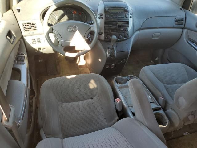 2006 Toyota Sienna CE