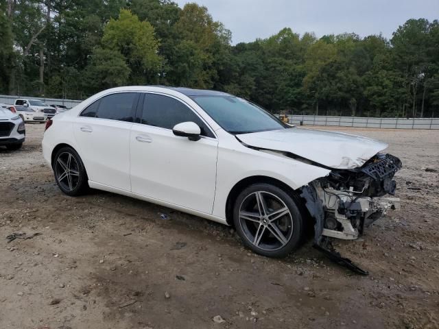 2020 Mercedes-Benz A 220